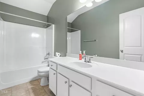 Bath - 632 Poplar St, Durham, NC 27703 photo 1 of 1