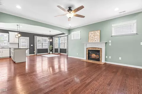 Living - 632 Poplar St, Durham, NC 27703 photo 2 of 4