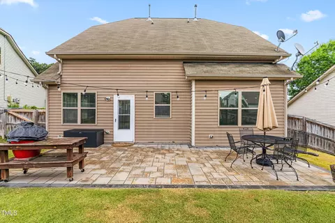 Exterior - 632 Poplar St, Durham, NC 27703 photo 5 of 7