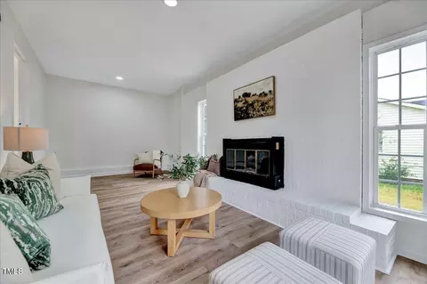 Living - 117 Mars Dr, Dunn, NC 28334 photo 2 of 2