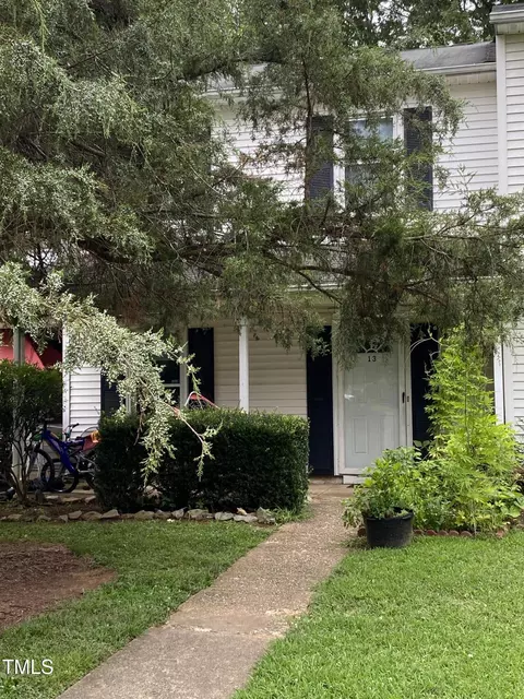 13 Providence Ct, Durham, NC 27705