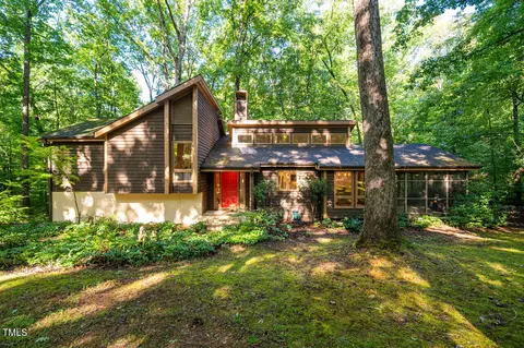 101 Ironwood Pl, Chapel Hill, NC 27514
