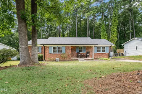608 Harvest Ln, Raleigh, NC 27606