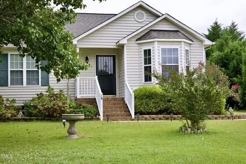 19 Marie Ct, Willow Spring, NC 27592 photo 1