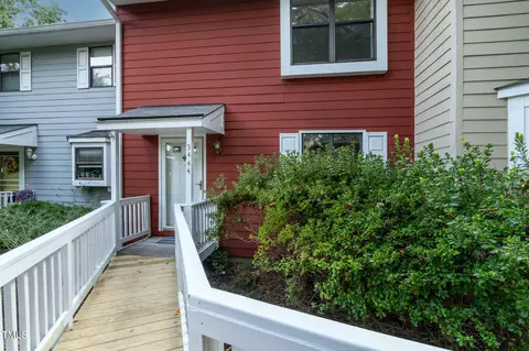 5444 Pine Top Cir, Raleigh, NC 27612