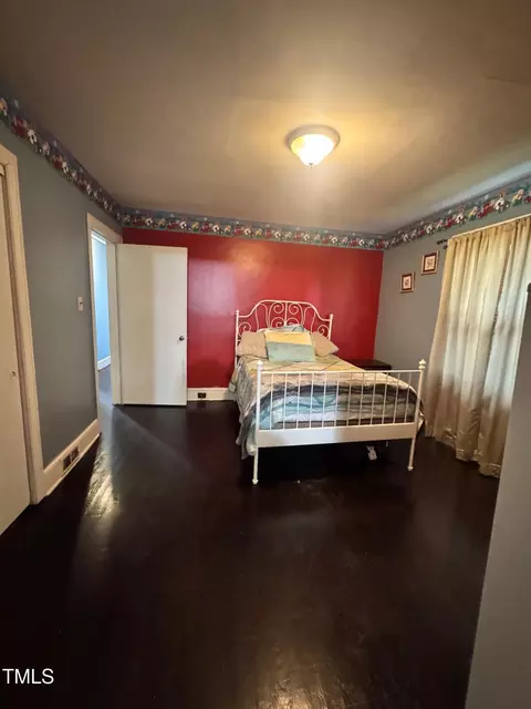 Bedroom - 220 Pine Tree Rd, Oxford, NC 27565 photo 5 of 5