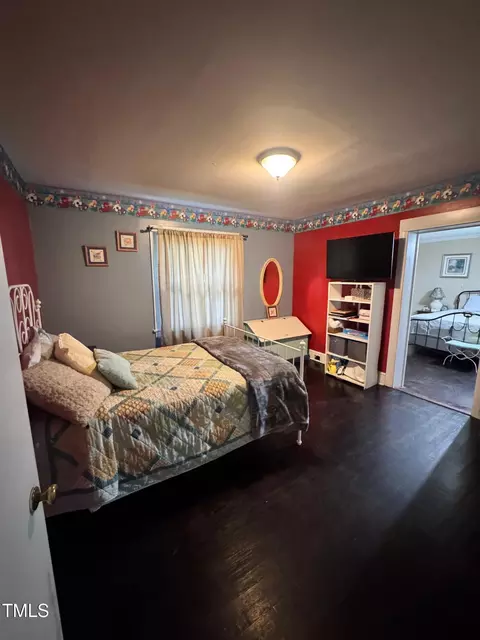 Bedroom - 220 Pine Tree Rd, Oxford, NC 27565 photo 4 of 5