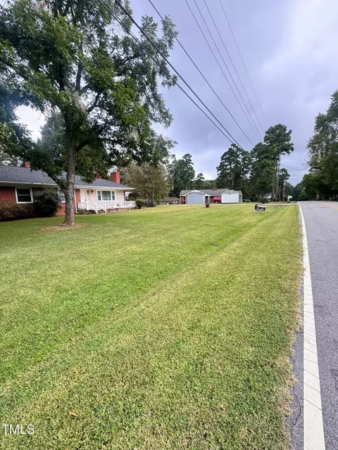 Exterior - 220 Pine Tree Rd, Oxford, NC 27565 photo 3 of 7