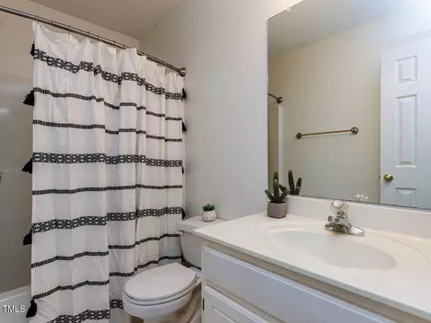Bath - 216 Deep Pool Ct, Benson, NC 27504 photo 2 of 3