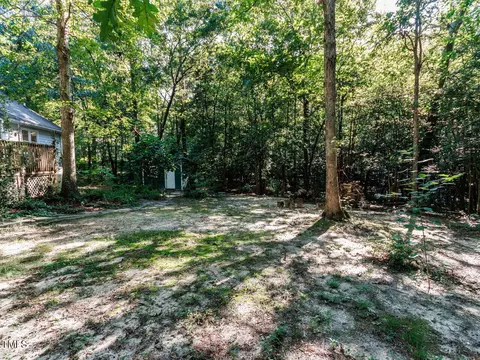 Exterior - 216 Deep Pool Ct, Benson, NC 27504 photo 9 of 10