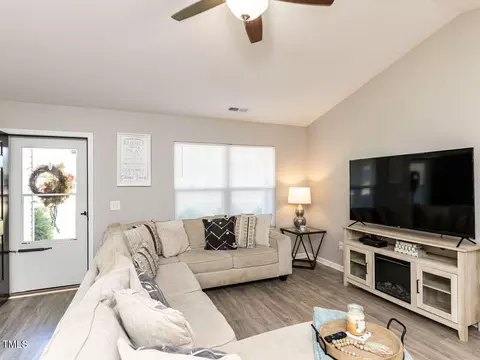 Living - 167 Marlin Ln, Smithfield, NC 27577 photo 1 of 2