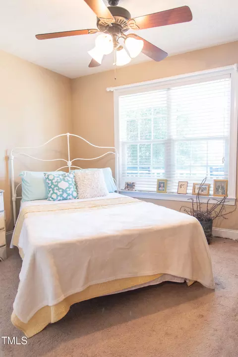 Bedroom - 81 Beasley Estates Dr, Benson, NC 27504 photo 5 of 6
