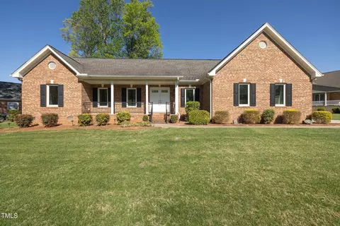 627 Carraway Dr, Graham, NC 27253
