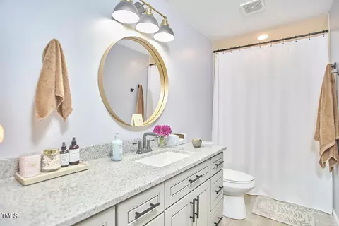 Bath - 4103 Cheek Rd, Durham, NC 27704 photo 1 of 2