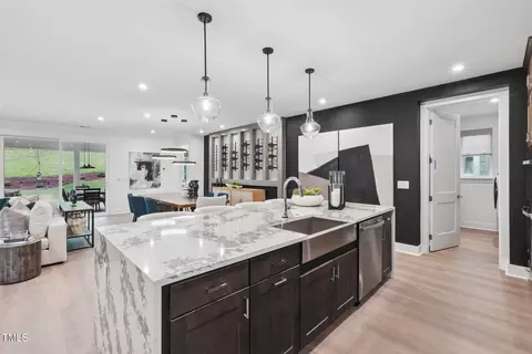 67 Firefly Ln, Fuquay Varina, NC 27526