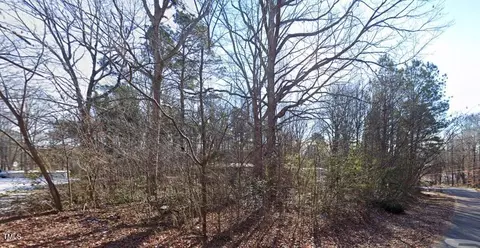 291 Pinewood Dr, Henderson, NC 27537