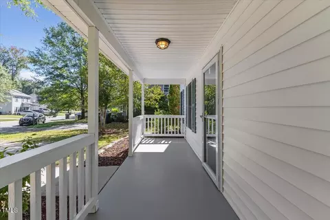 2804 Lutz Ln, Durham, NC 27703 photo 2