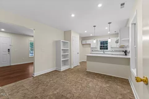 2804 Lutz Ln, Durham, NC 27703 photo 9