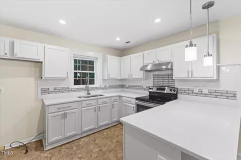 2804 Lutz Ln, Durham, NC 27703 photo 12