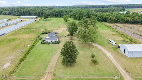 211 Mcgee Church Rd, Clinton, NC 28328