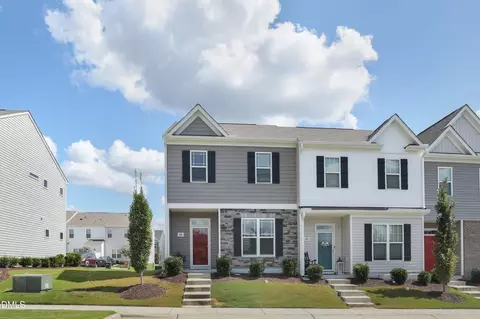48 Enterprise Dr, Clayton, NC 27520