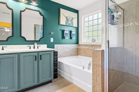 Bath - 144 Daneborg Rd, Durham, NC 27703 photo 3 of 6