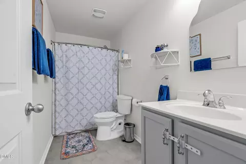 Bath - 144 Daneborg Rd, Durham, NC 27703 photo 2 of 6