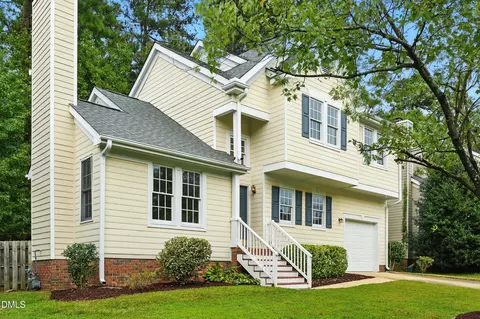 103 Town Creek Dr, Cary, NC 27519