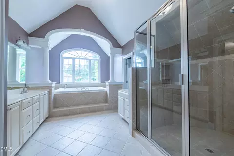 Bath - 210 Lindemans Dr, Cary, NC 27519 photo 6 of 6