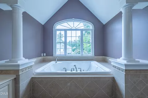 Bath - 210 Lindemans Dr, Cary, NC 27519 photo 5 of 6