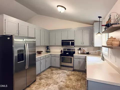 Kitchen - 129 Serenity Dr, Smithfield, NC 27577 photo 2 of 3