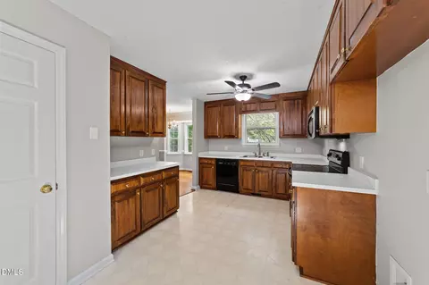 Kitchen - 6112 Walnut Glen Dr, Willow Spring, NC 27592 photo 1 of 4
