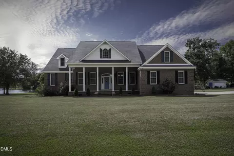 515 Briarwood Rd, Warsaw, NC 28398