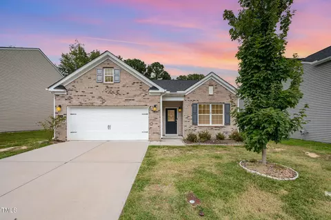 6108 Watsonia Dr, Zebulon, NC 27597