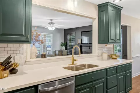Kitchen - 20 Pine Nut Ln, Smithfield, NC 27577 photo 2 of 5