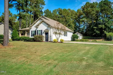 Exterior - 20 Pine Nut Ln, Smithfield, NC 27577 photo 7 of 9