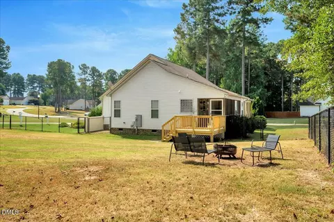 Exterior - 20 Pine Nut Ln, Smithfield, NC 27577 photo 5 of 9