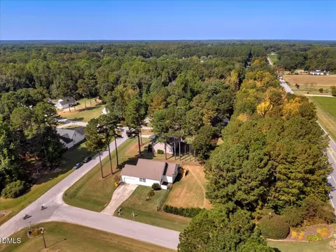View/Area - 20 Pine Nut Ln, Smithfield, NC 27577 photo 2 of 6