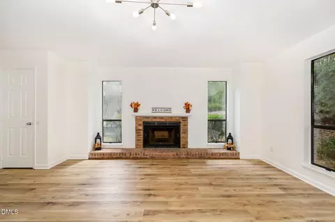 512 New Kent Pl, Cary, NC 27511