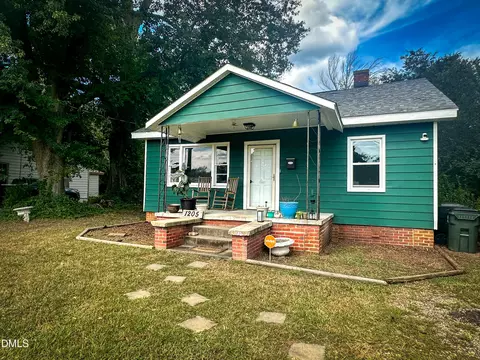 1205 E Mason St, Franklinton, NC 27525