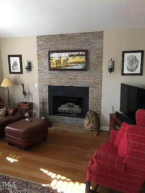 1914 Becky Dr, Bahama, NC 27503