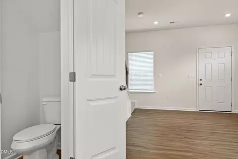 192 Courtside Dr, Dunn, NC 28334 photo 10
