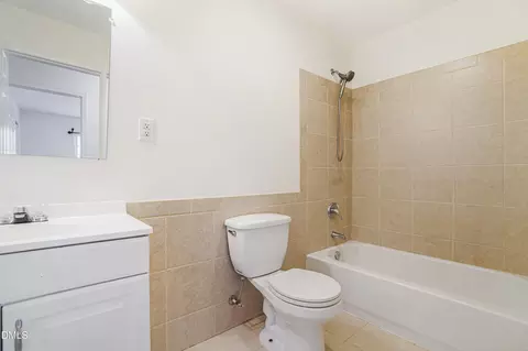 Bath - 210 Stallings Rd, Durham, NC 27703 photo 2 of 4