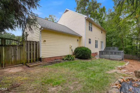 Exterior - 6 Bluffside Ct, Durham, NC 27712 photo 9 of 10