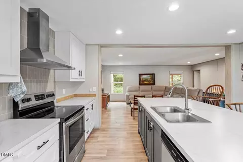 Kitchen - 12471 Selma Rd, Middlesex, NC 27557 photo 6 of 7