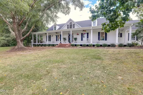 1028 Holt Rd, Apex, NC 27523