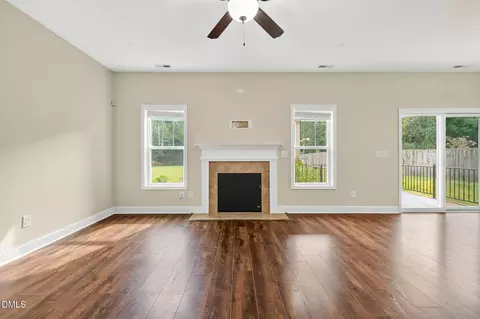 Living - 78 Saw Grass Ct, Bunnlevel, NC 28323 photo 3 of 5