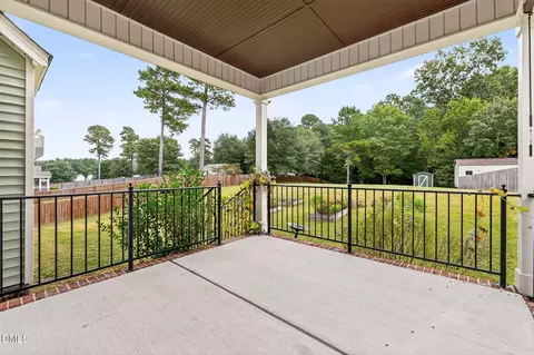 Exterior - 78 Saw Grass Ct, Bunnlevel, NC 28323 photo 3 of 8