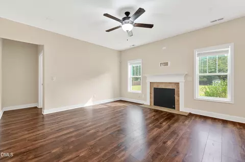 Living - 78 Saw Grass Ct, Bunnlevel, NC 28323 photo 2 of 5