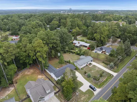 View/Area - 3912 Old Chapel Hill Rd, Durham, NC 27707 photo 4 of 9